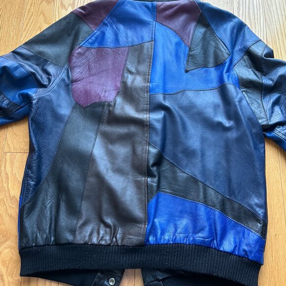 Vintage Leather Bomber Jacket - Picture 4 of 9